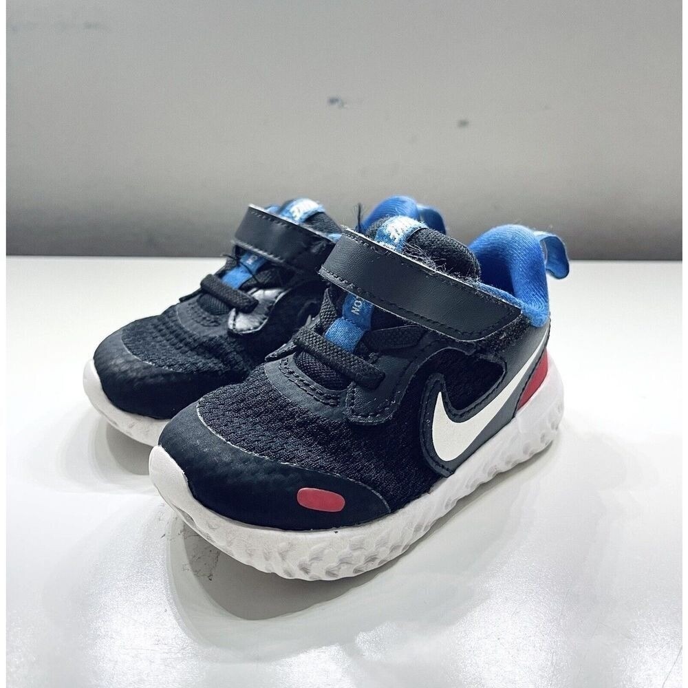 Toddler Nike‎ Revolution 5 Red Running Shoes. Size 5C. Great Condition!!!!